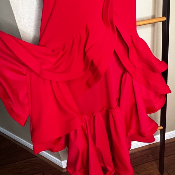 New ▶️ BETSY & ADAM ◀️ Tiered Ruffles Scuba Crepe Gown 4 Petite - Picture 11 of 14